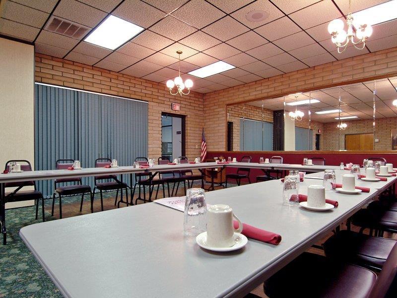 إمبوريا Best Western Hospitality House المطعم الصورة