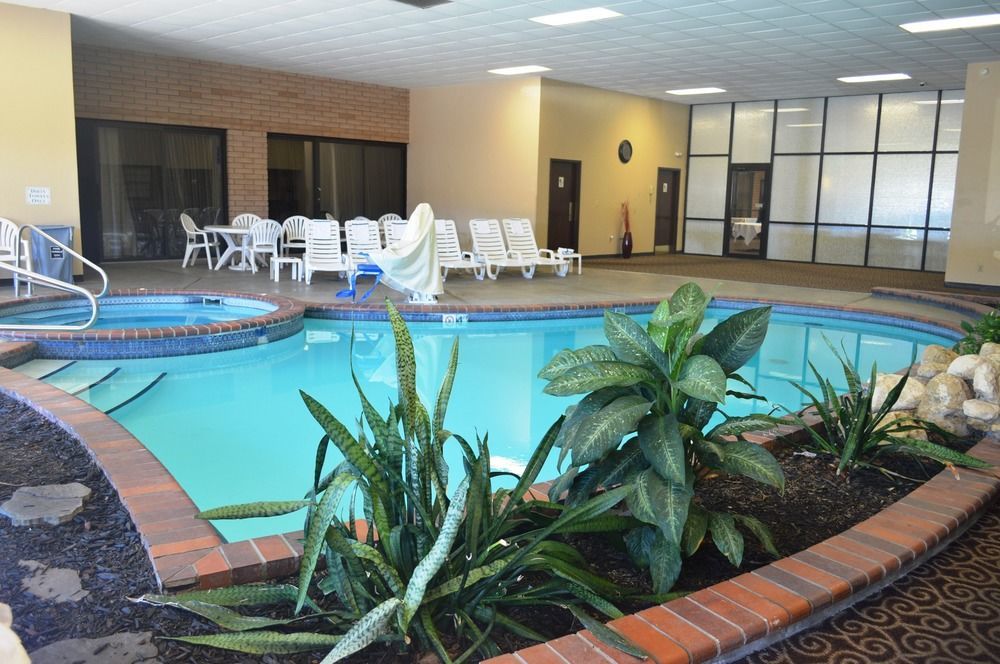 إمبوريا Best Western Hospitality House المظهر الخارجي الصورة