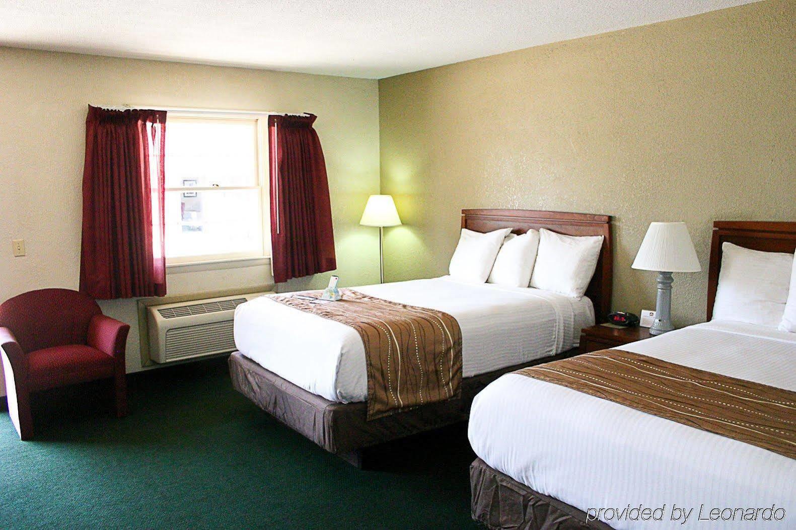 إمبوريا Best Western Hospitality House الغرفة الصورة