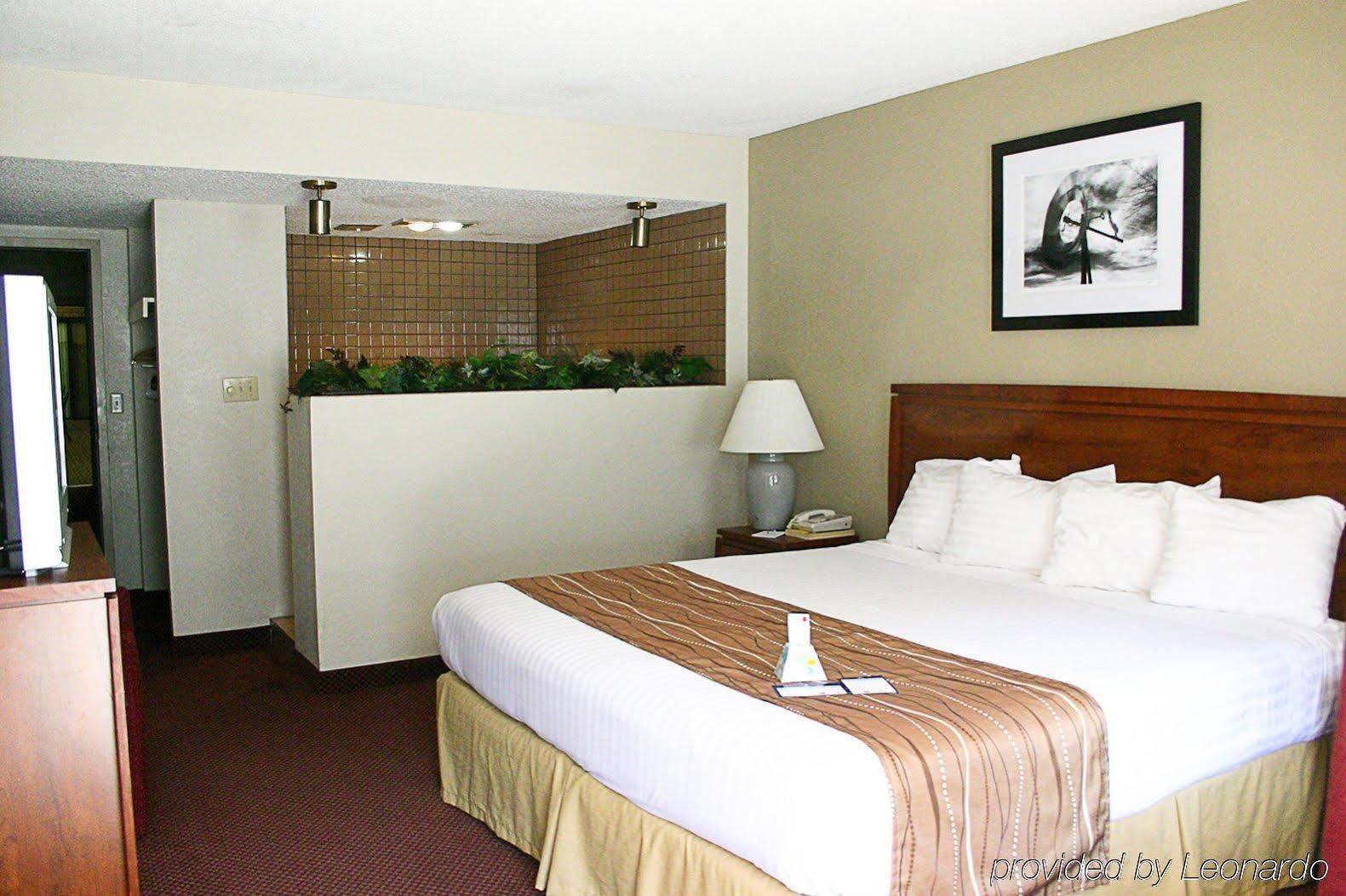 إمبوريا Best Western Hospitality House الغرفة الصورة